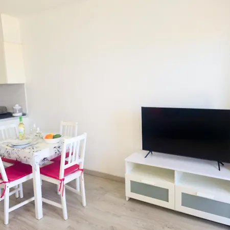 Club Paraiso By Helloapartments *