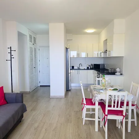 Club Paraiso By Helloapartments