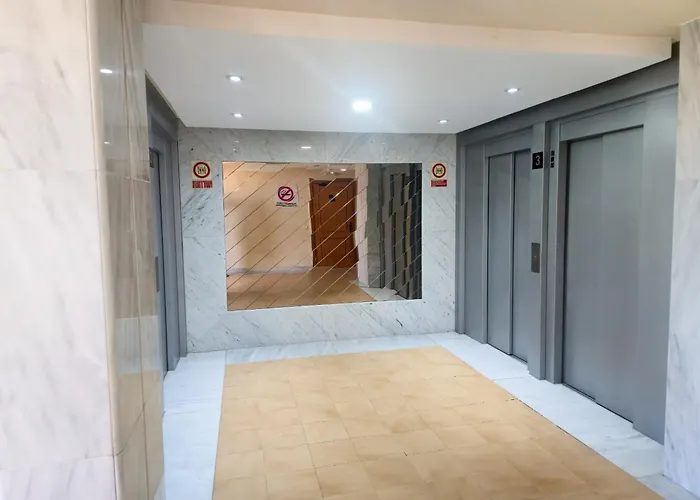 Club Paraiso By Helloapartments Playa Paraiso (Tenerife)