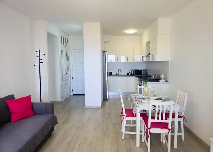 Club Paraiso By Helloapartments